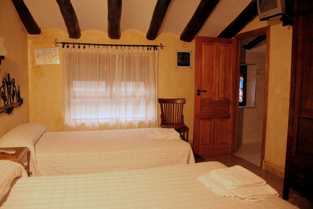 Casa Rural "La Bardena Blanca I " Арґедас Екстер'єр фото
