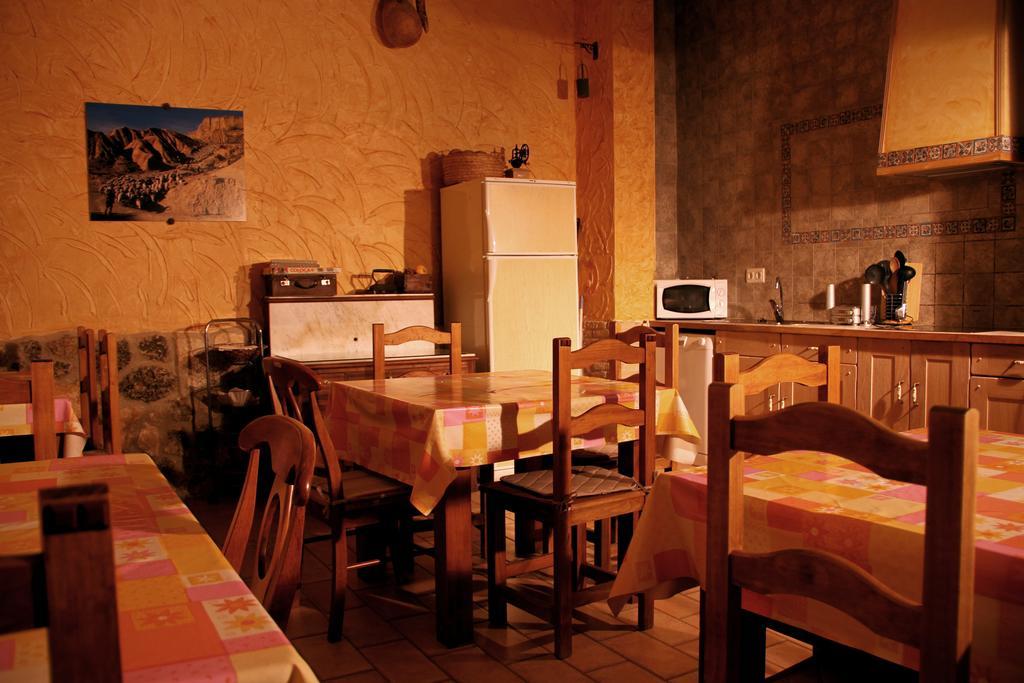 Casa Rural "La Bardena Blanca I " Арґедас Екстер'єр фото