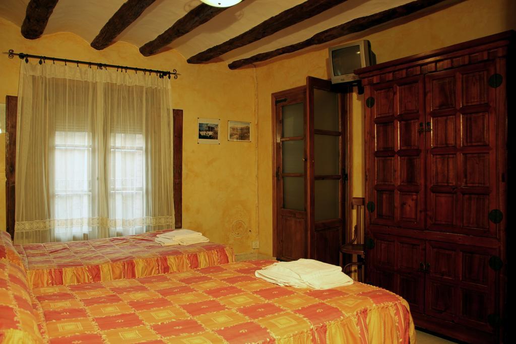 Casa Rural "La Bardena Blanca I " Арґедас Екстер'єр фото