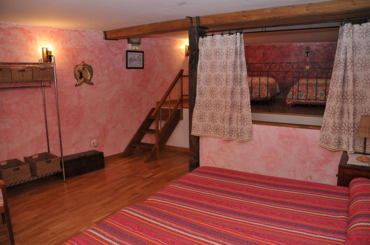 Casa Rural "La Bardena Blanca I " Арґедас Екстер'єр фото